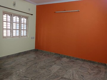 Room in 3 BHK Builder Floor at Ejipura – for Rent