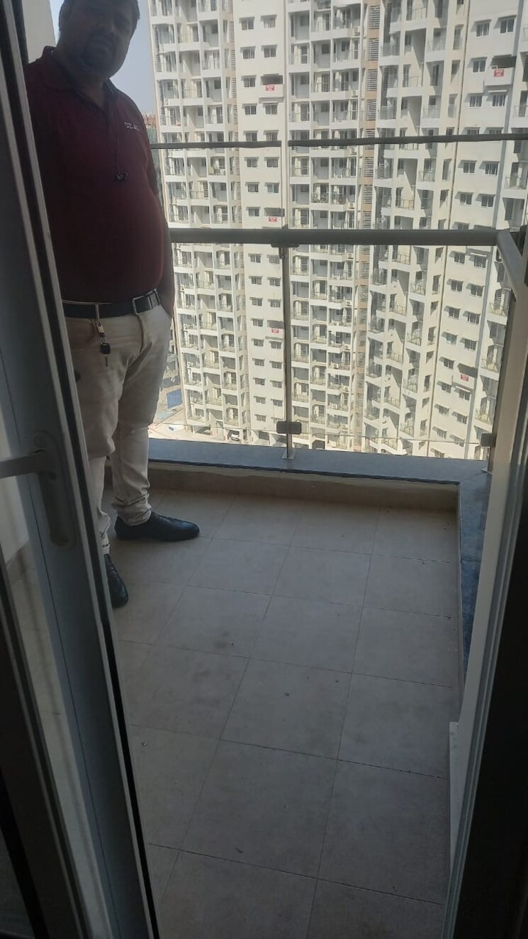 Balcony, puravankara-silversands 1 Bedroom 625 Sq.Ft. Apartment In Mundhwa Pune 9405166