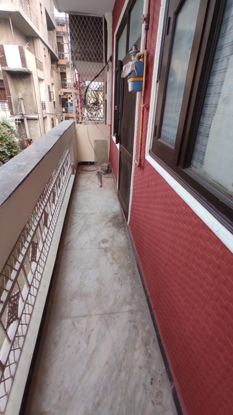 Cover Image, rajpur khurd extension 2 Bedroom 720 Sq.Ft. Builder Floor In Rajpur Khurd Extension Delhi 9405175