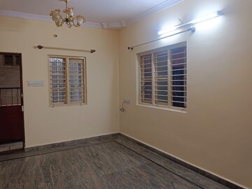 Room in 1 BHK Builder Floor at Ejipura – for Rent