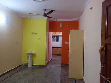 Room in 1 BHK Builder Floor at Ejipura – for Rent