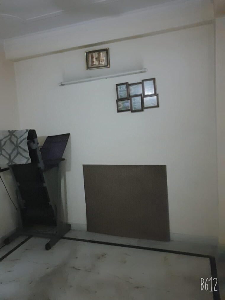 Team Area, khirki extension 2 Bedroom 800 Sq.Ft. Apartment In Khirki Extension Delhi 9405180