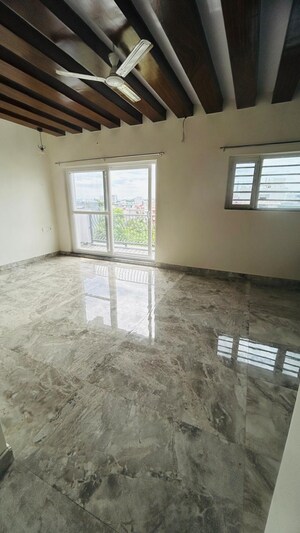 Room in Studio Builder Floor at Sahastradhara Road – for Rent