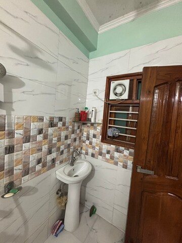 Living Room in 2 BHK Builder Floor at Sector 38 – for Rent