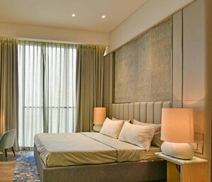 Bedroom in 5 BHK Apartment at Rustomjee Crown, Prabhadevi – for Rent