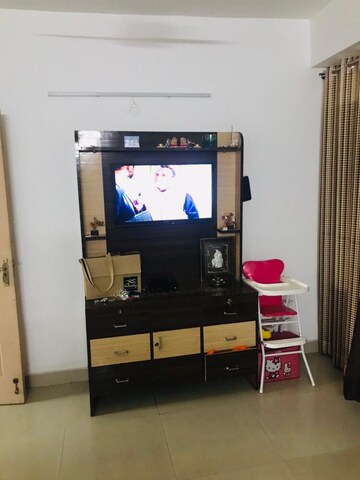 Furnished Amenities in 2 BHK Apartment at Supertech Cape Town, Sector 74 – for Rent