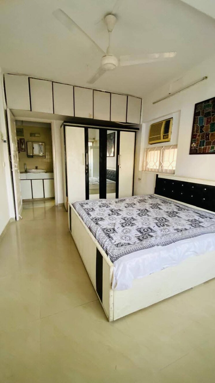 Bedroom, vile parle west 1 Bedroom 380 Sq.Ft. Apartment In Vile Parle West Mumbai 9405222