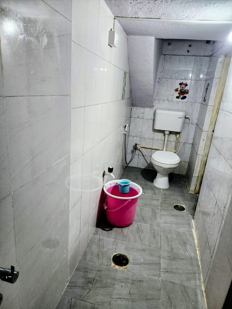 Bathroom, pooja-arcade 1 Bedroom 300 Sq.Ft. Independent House In Kammanahalli Bangalore 9405243