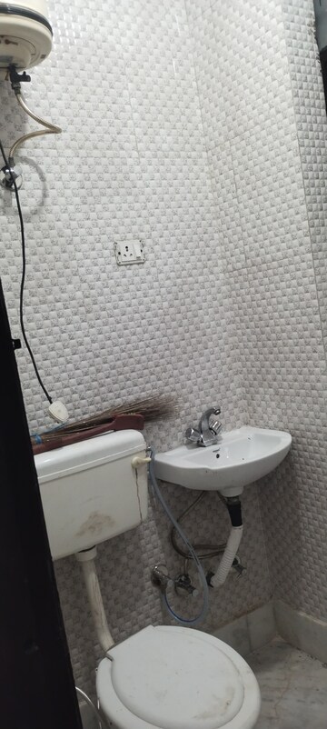 Bathroom in 2 BHK Builder Floor at Mayur Vihar Phase 1 – for Rent