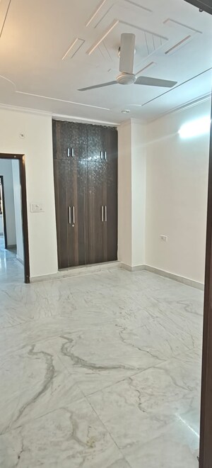 2 BHK Builder Floor For Rent in RWA Residential Society Sector 46, Sector 46