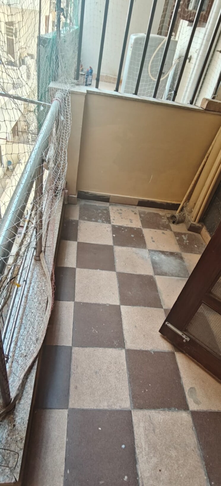 Balcony, rwa-residential-society-sector-46 2 Bedroom 104 Sq.Yd. Builder Floor In Sector 46 Gurgaon 9405234