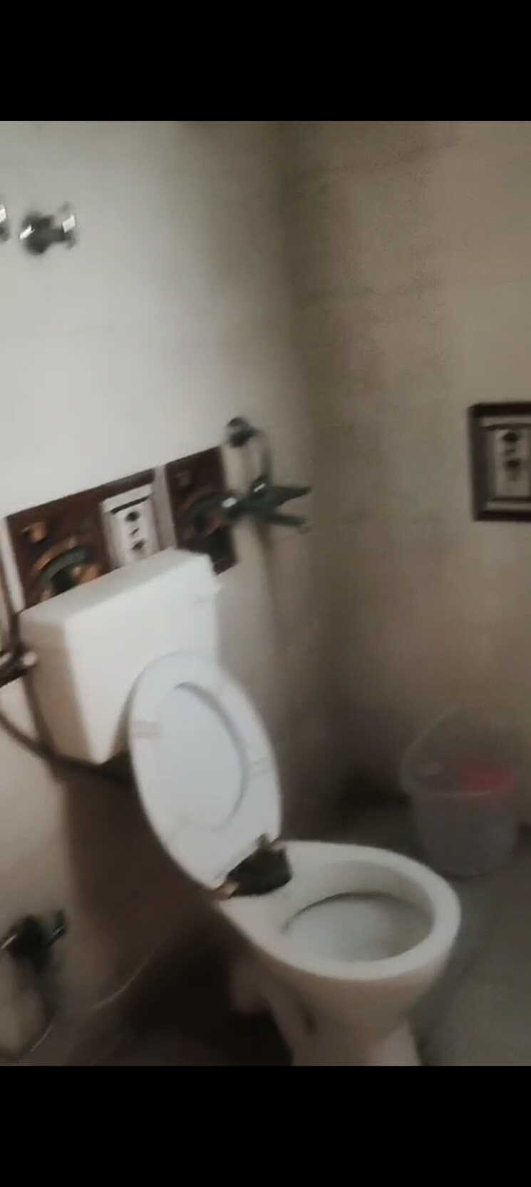 Bathroom, nitishree-aura-chimera 2 Bedroom 1125 Sq.Ft. Apartment In Raj Nagar Extension Ghaziabad 9405252