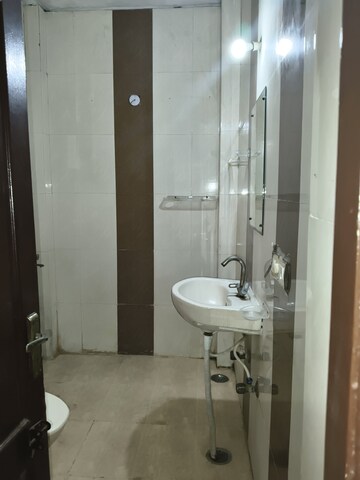 2 BHK Villa For Rent in RWA Apartments Sector 122, Sector 122