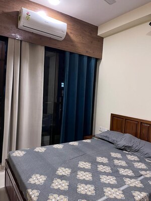 Bedroom in 2 BHK Apartment at Sunteck City Avenue 1, Goregaon West – for Rent