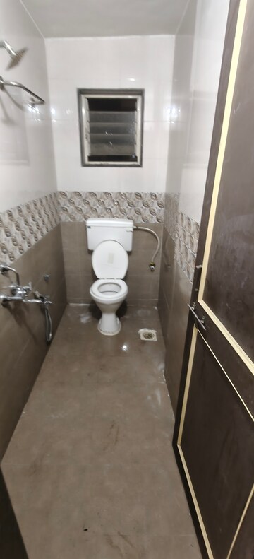 Bathroom in 2 BHK Independent House at Gokhalenagar – for Rent