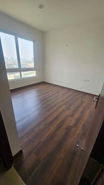 Room in 2 BHK Apartment at Hero Homes Gurgaon, Sector 104 – for Rent