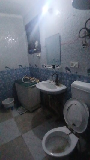 2 BHK Apartment For Rent in Neelkanth Apartments Noida, Sector 62