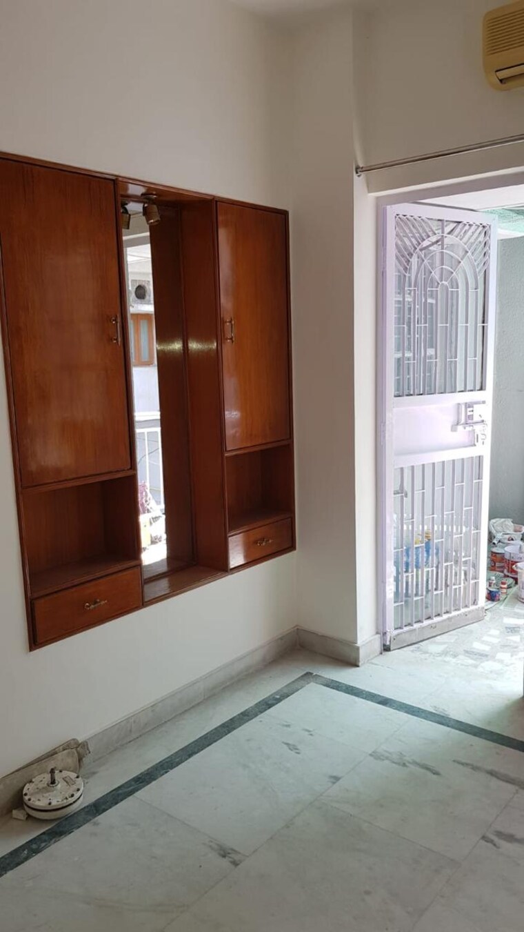 Room, vasant kunj 2 Bedroom 1350 Sq.Ft. Apartment In Vasant Kunj Delhi 9405282