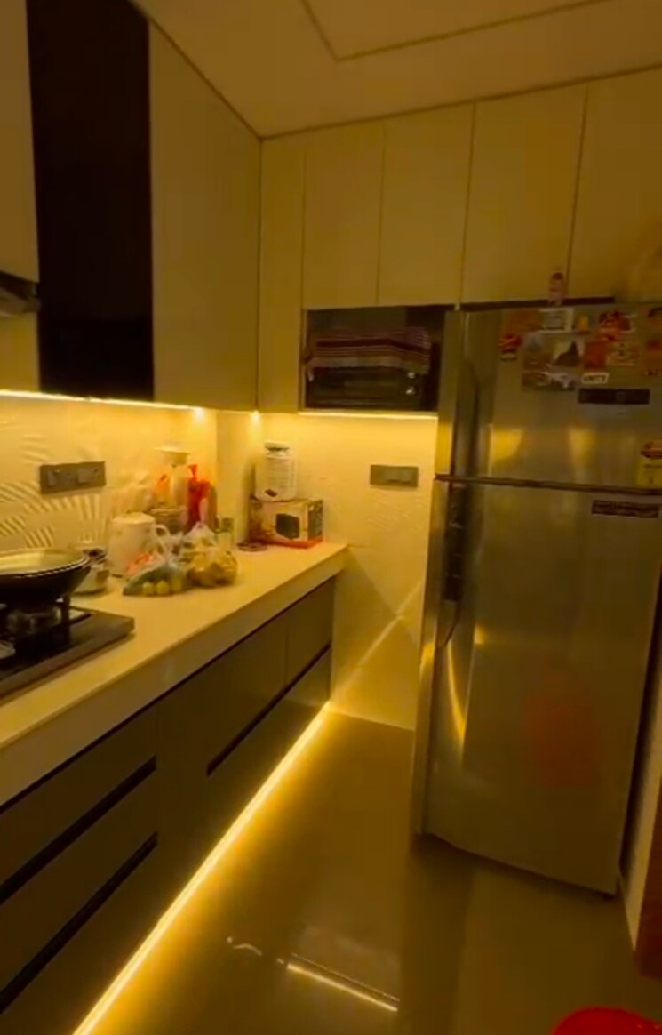 Kitchen, mayur vihar phase 1 3.5 Bedroom 1450 Sq.Ft. Apartment In Mayur Vihar Phase 1 Delhi 9405285