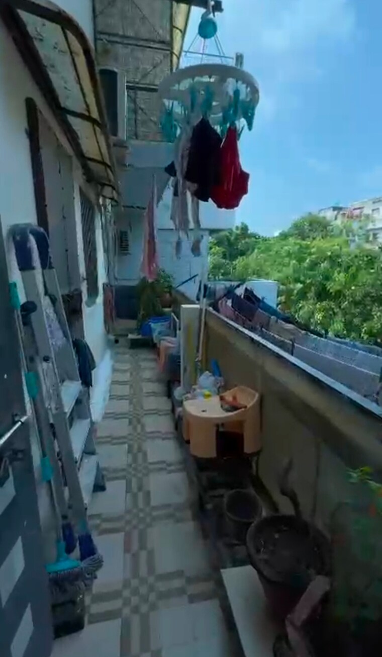 Balcony, mayur vihar phase 1 3.5 Bedroom 1450 Sq.Ft. Apartment In Mayur Vihar Phase 1 Delhi 9405285