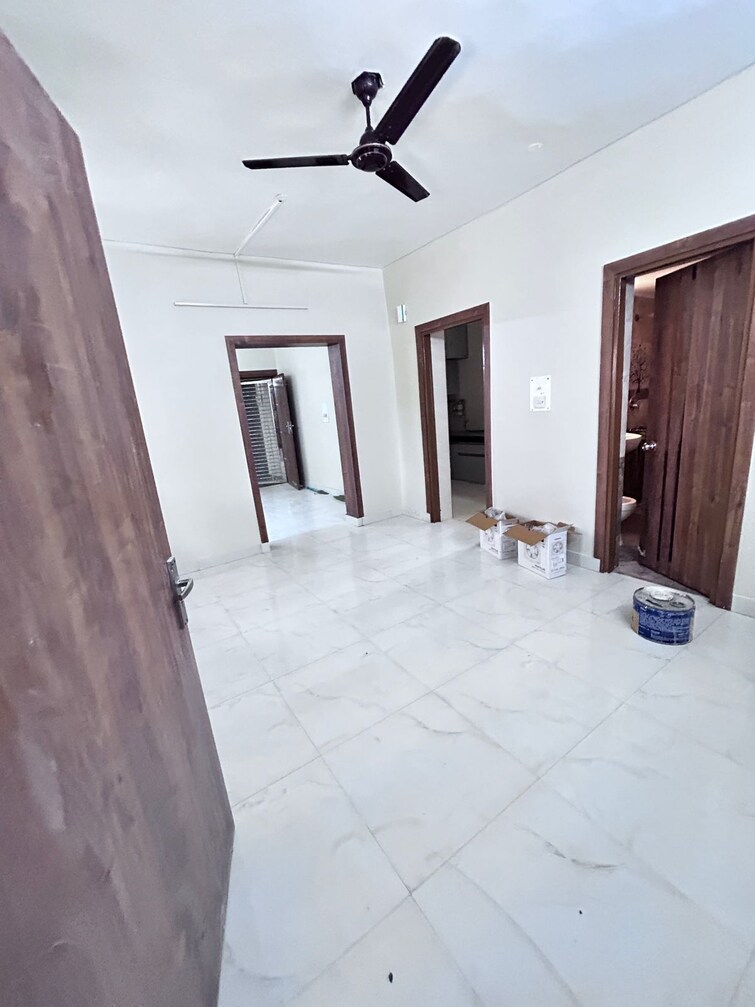 Cover Image, vasant kunj 2 Bedroom 1350 Sq.Ft. Apartment In Vasant Kunj Delhi 9405291