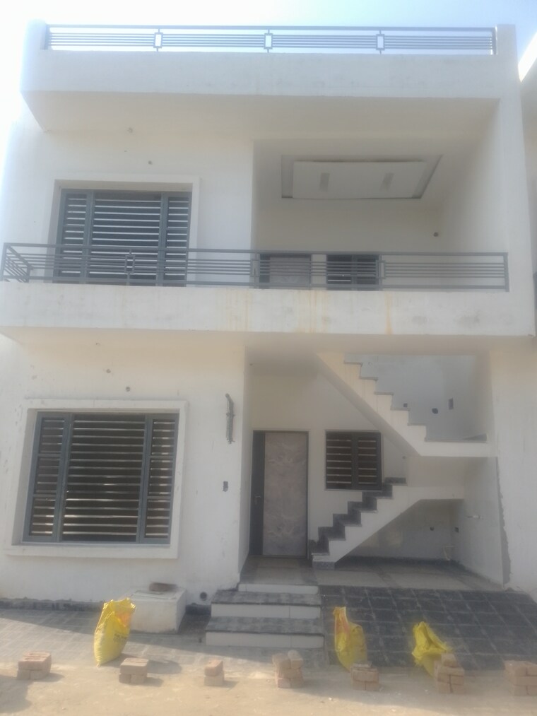 Exterior View, garden colony 3 Bedroom 92 Sq.Yd. Villa In Garden Colony Mohali 9405295