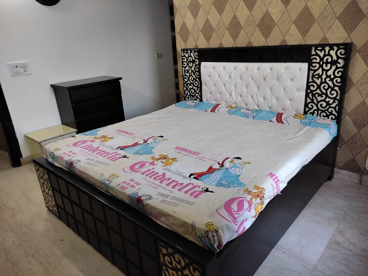Bedroom, palam-vihar-residents-association 3 Bedroom 204 Sq.Yd. Builder Floor In Palam Vihar Gurgaon 9405290