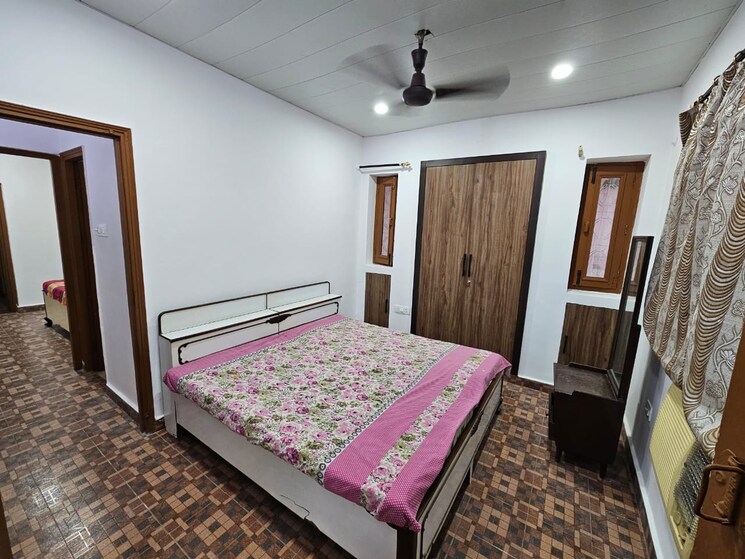 Bedroom, lajpat nagar ii 1 Bedroom 450 Sq.Ft. Builder Floor In Lajpat Nagar ii Delhi 9405299