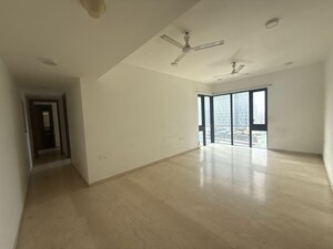 2 BHK Apartment For Rent in Lodha The Park, Worli