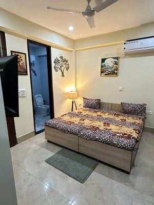 Bedroom in Studio Builder Floor at Sector 31 – for Rent