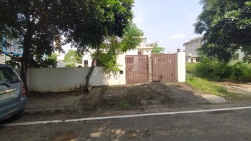 1.5 BHK Independent House For Rent in DLF Hyde Park, South Mullanpur