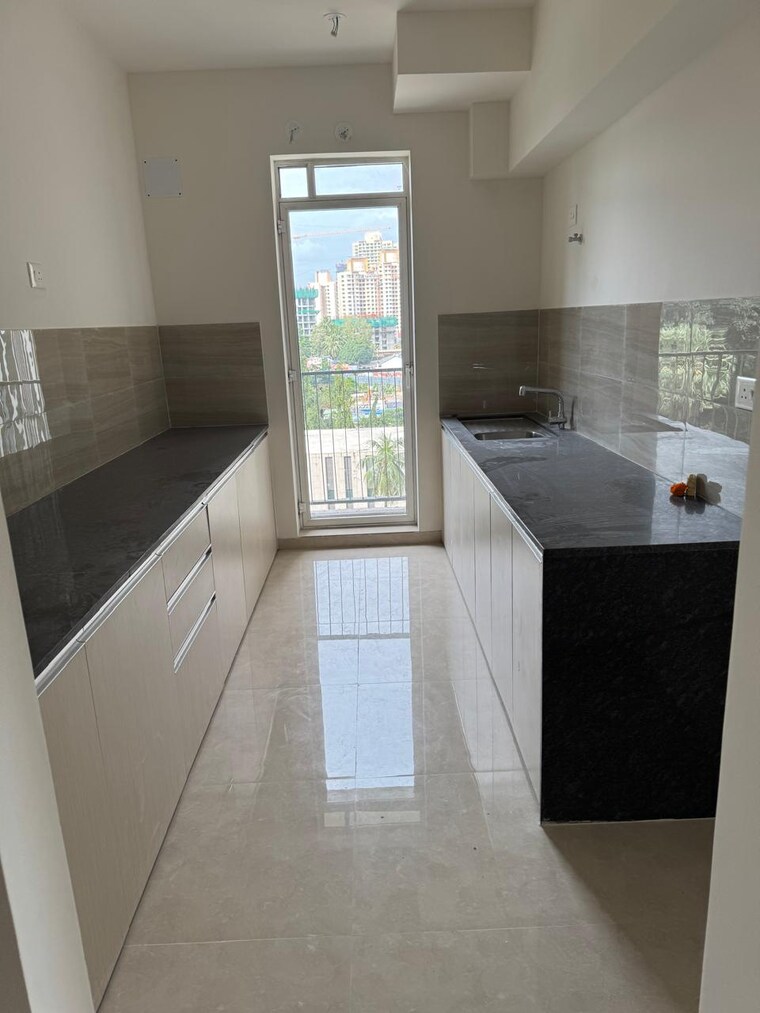 Kitchen, embassy-one-thane 3.5 Bedroom 1205 Sq.Ft. Apartment In Panch Pakhadi Thane 9405318