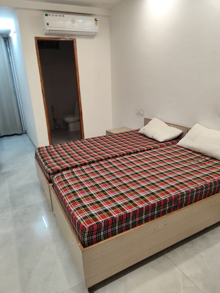 Bedroom, sector 40 Studio 636 Sq.Ft. Builder Floor In Sector 40 Gurgaon 9405327