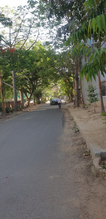 Parking in 2 BHK Builder Floor at Palam Vihar Residents Association, Palam Vihar – for Rent