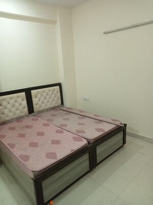 Bedroom in 2 BHK Builder Floor at Sector 40 – for Rent