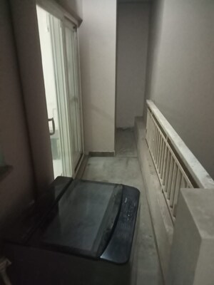 Balcony in 2 BHK Builder Floor at Sector 40 – for Rent