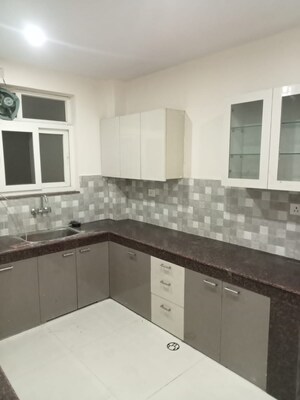 Kitchen in 2 BHK Builder Floor at Sector 40 – for Rent