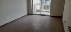 Room in 3 BHK Apartment at Emaar Palm Gardens, Sector 83 – for Rent