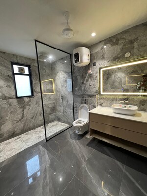 Attached Bathroom in 4 BHK Apartment at DLF The Crest, Sector 54 – for Sale