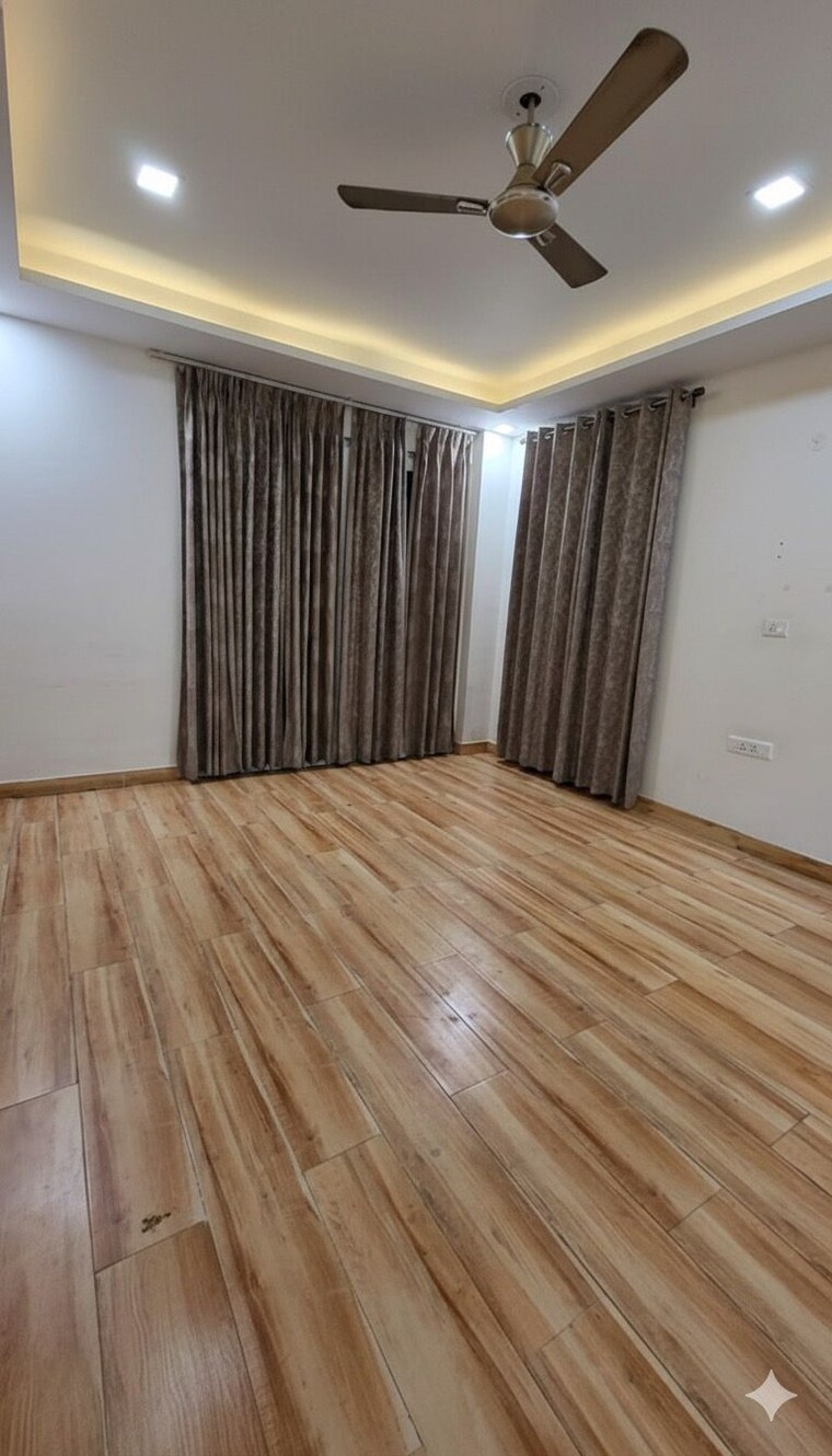 Room, ansal-sushant-floors 3.5 Bedroom 2000 Sq.Ft. Builder Floor In Sushant Lok ii Gurgaon 9405349