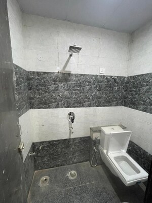 Bathroom in 2 BHK Builder Floor at Sector 52 – for Rent