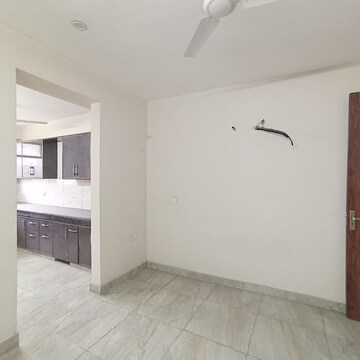 Room in 2 BHK Builder Floor at Sector 46 – for Rent