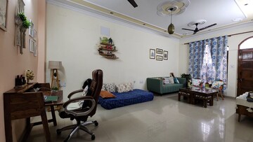 Living Room in 3 BHK Builder Floor at Sector 41 – for Rent