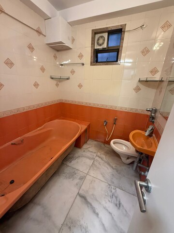 Team Area in 4 BHK Apartment at Joanna Villa, Bandra West – for Rent