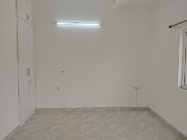 Room, saket 3 Bedroom 2200 Sq.Ft. Independent House In Saket Delhi 9405380