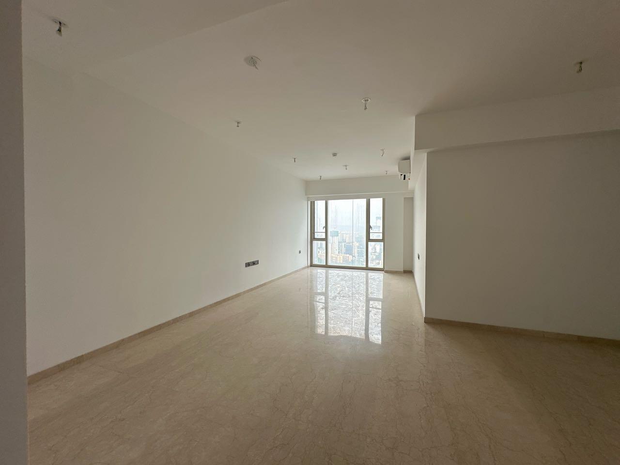 2 BHK + Servant Room Apartment For Rent in Lodha The Park