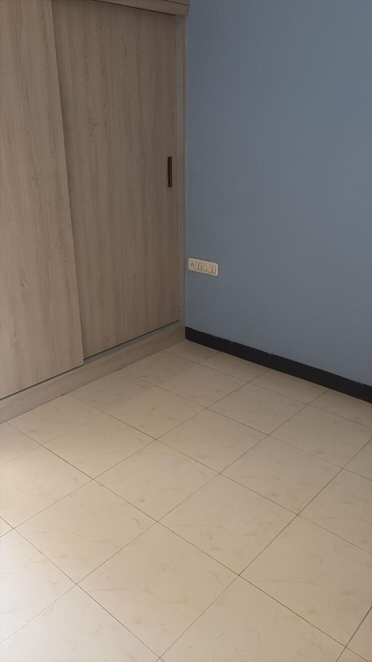 Room, chamrajpet 3 Bedroom 1800 Sq.Ft. Apartment In Chamrajpet Bangalore 9405409