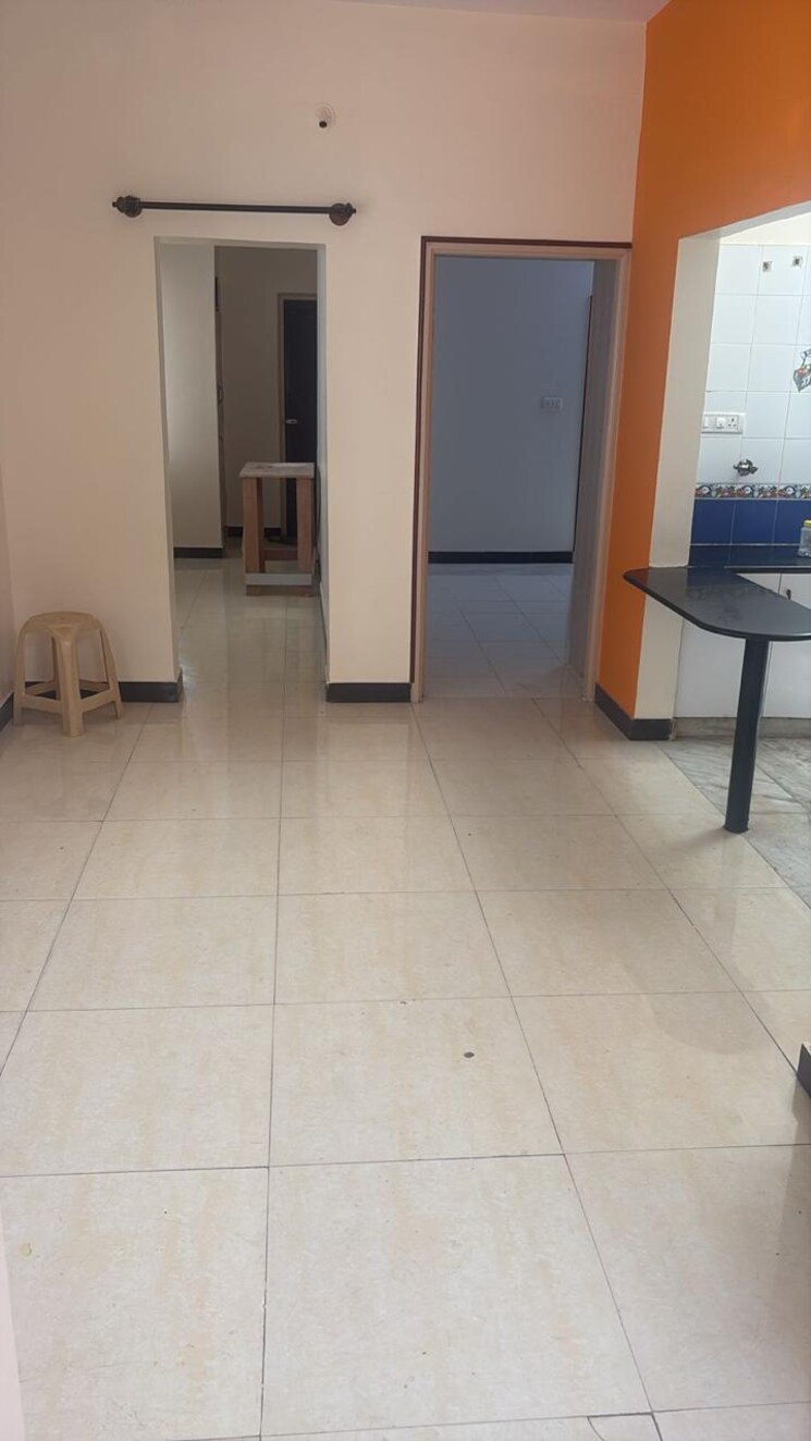 Room, chamrajpet 3 Bedroom 1800 Sq.Ft. Apartment In Chamrajpet Bangalore 9405409