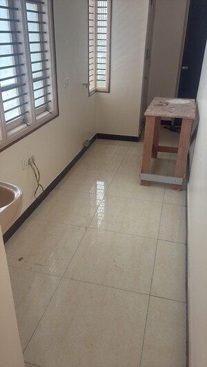 Room in 3 BHK Apartment at Chamrajpet – for Rent