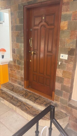 Furnished Amenities in 3 BHK Apartment at Chamrajpet – for Rent